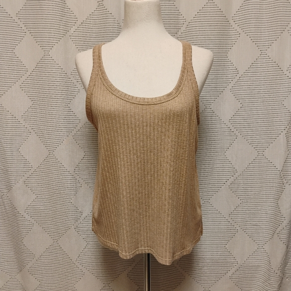 JoySpun Women's Tan Ribbed Tank Top Size Medium 8 / 10 - Picture 1 of 6